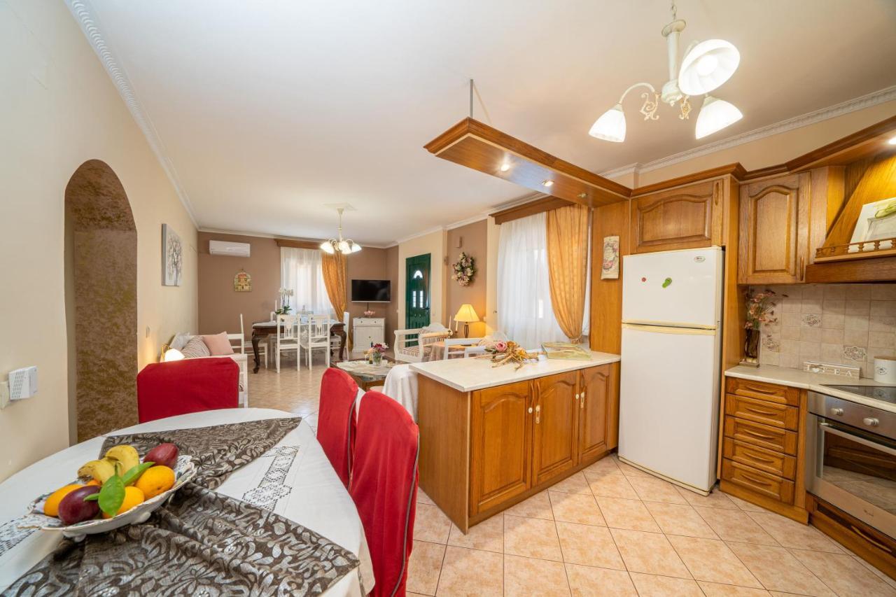 Artemis Superb 2 Bedroom Apartment 700 M Away From The Beach Minia Exterior foto